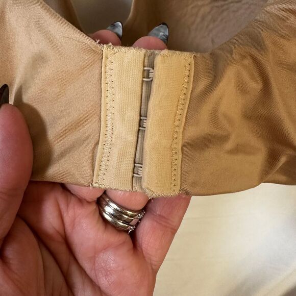 Auden nursing bra Lightly lined full coverage t shirt 40DD nude color - Picture 5 of 8